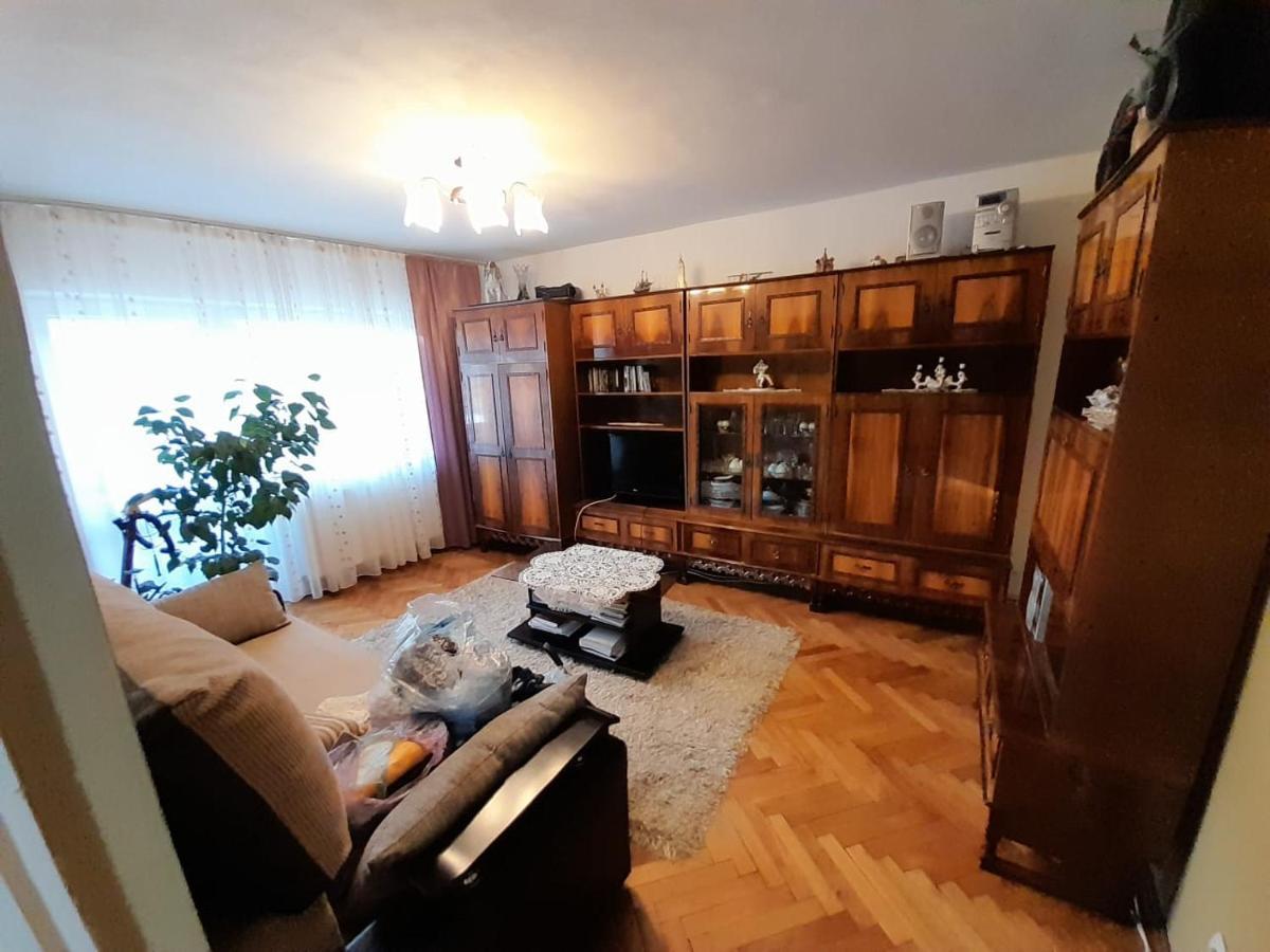 Apartament Straja - Lupeni  Eksteriør bilde
